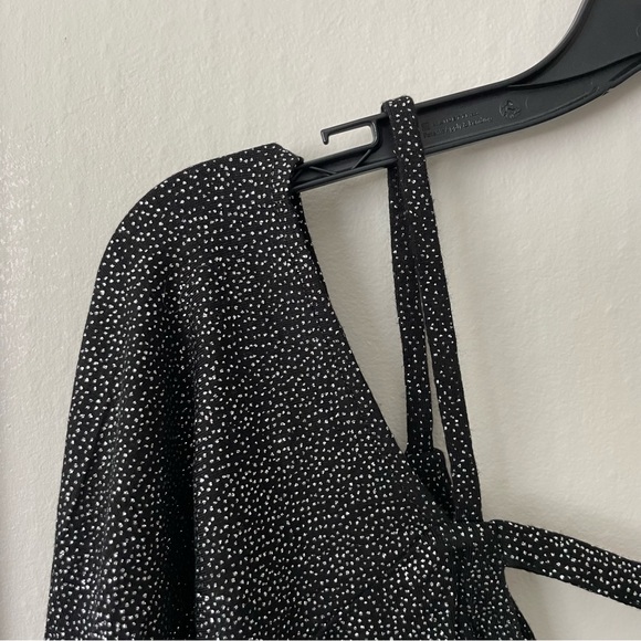 NWT Chaser/Revolve Glitter Long Sleeve Strappy Top 🖤✨ M - Picture 7 of 10